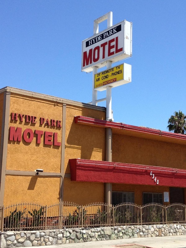 Hyde Park Motel image 2