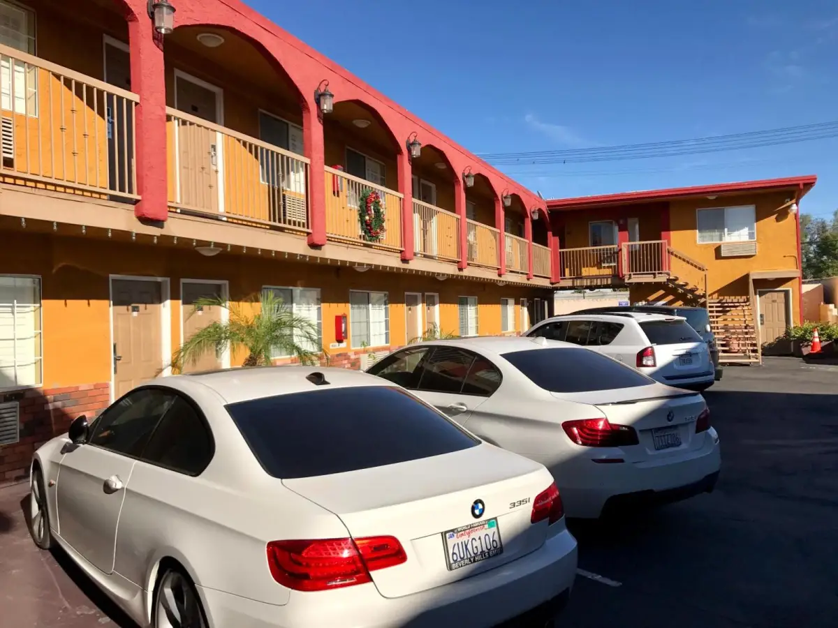 Hyde Park Motel 6